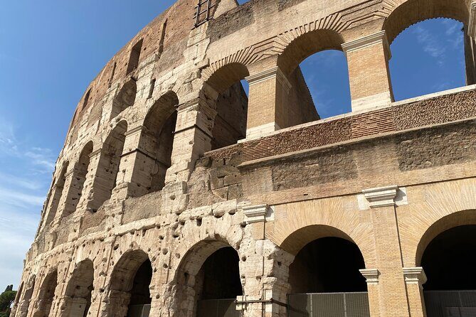 Catacombs, Colosseum, Roman Forum and Palatine Hill Private Tour - Catacombs di San Callisto: The Underground Side of Rome