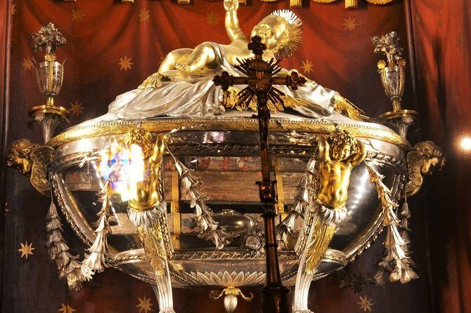 Catacombs, Vatican Museums, Sistine Chapel and Roman Basilicas Private Tour - What makes this private “Rome + Vatican” day work