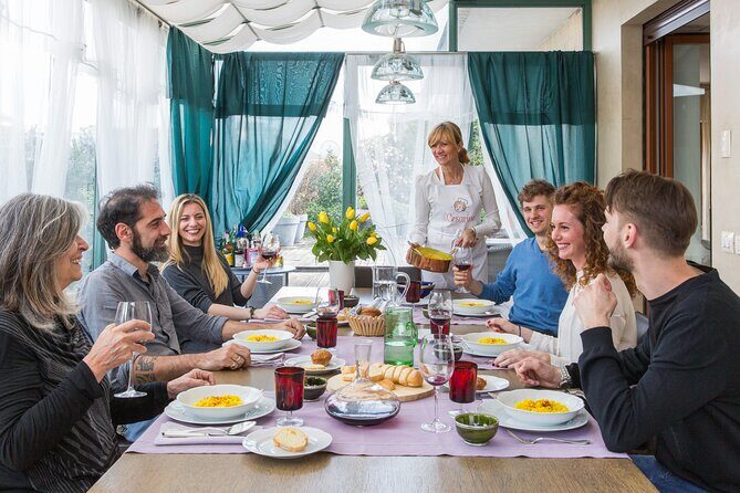 Cesarine: Dining & Cooking Demo at Local's Home in Naples - Key things to know before you go