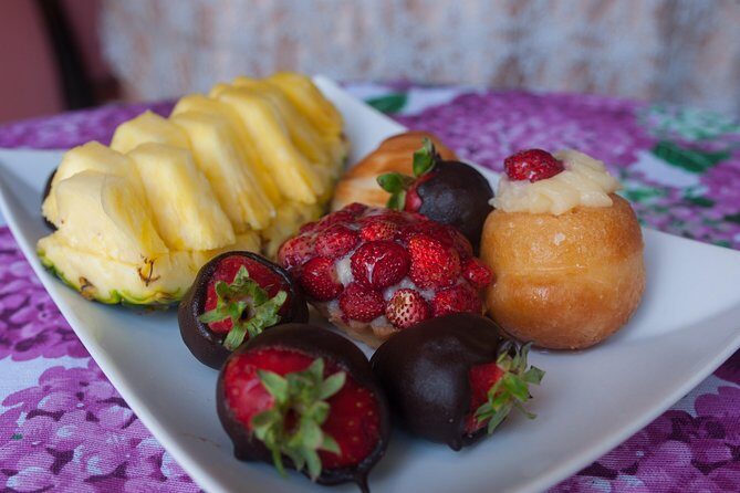 Cesarine: Dining & Cooking Demo at Local's Home in Naples - The menu you’ll actually eat: Neapolitan starters, fresh pasta, and classic desserts