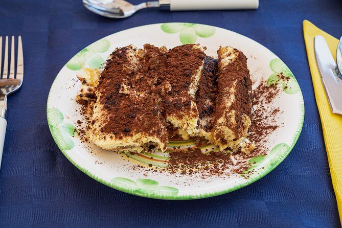 Cesarine: Small group Pasta & Tiramisu class in Rome - Cesarine in Rome: What Makes This Class Feel Different
