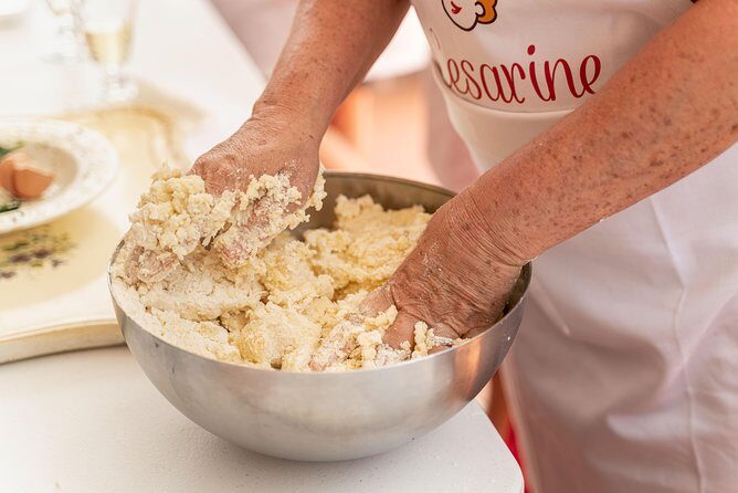 Cesarine: Small group Pasta & Tiramisu class in Rome - Tiramisu Workshop: The Dessert You’ll Be Proud of