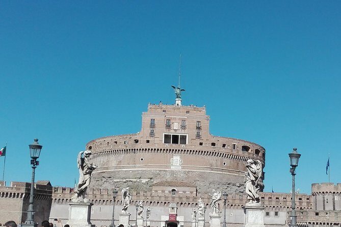 City walk through Spanish steps, Trevi fountain, Pantheon, Navona, Angel Castle - Meeting at Babington’s Tea Room and Ending at Castel Sant’Angelo