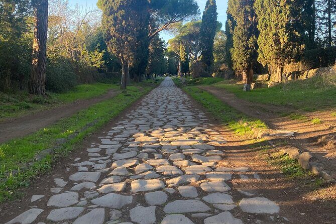 City Walk with Architect: Private walking tour of Rome - Tempio di Adriano, Piazza Navona, and the Pantheon stop you’ll want more time in