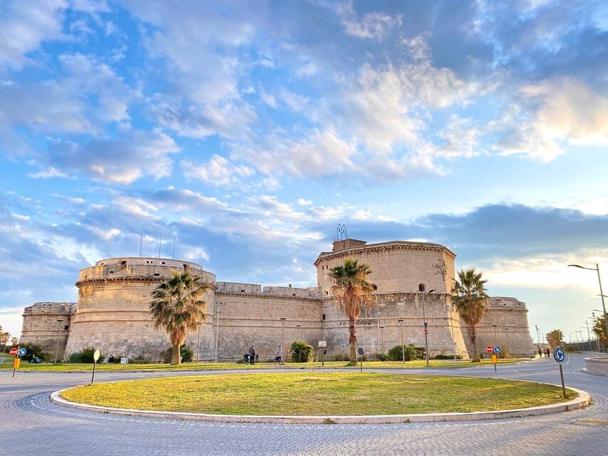 Civitavecchia: Guided Bike Tour with Coffee and Gelato - Quick Hits Before You Ride