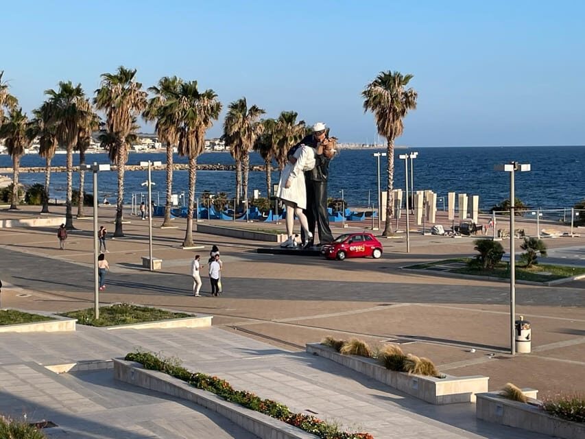 Civitavecchia: Guided Bike Tour with Coffee and Gelato - Getting Started in Civitavecchia: Where to Meet and What to Do First