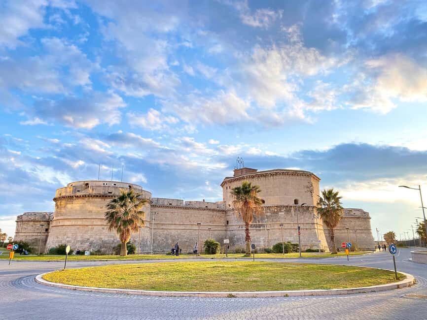 Civitavecchia: Port of Rome Food Tour with Market Visit - Walking the historic center and Michelangelo’s Fortress