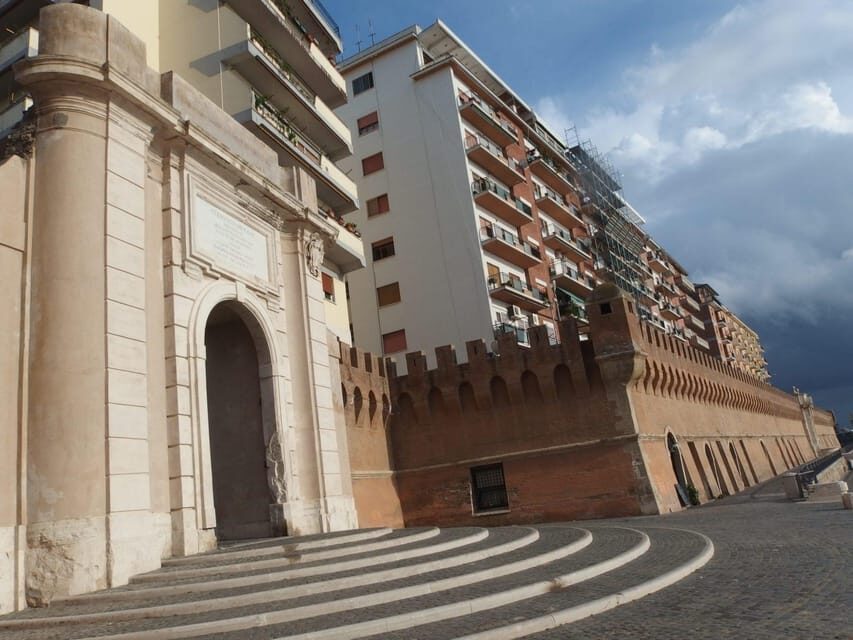 Civitavecchia: visit the city with Incitur! - Roman Dock: the ancient port that shaped the whole town