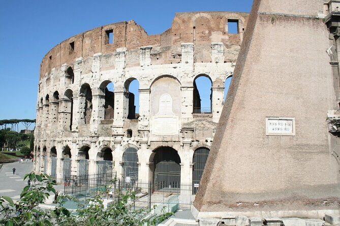 Colosseum & Ancient Rome | Semi Private- Up To 6 People - Palatine Hill First: Myths, Elite Palaces, and Big Views