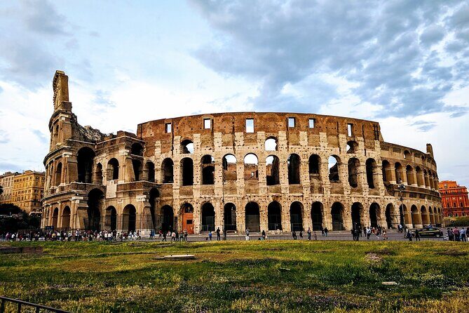 Colosseum and Ancient Rome Small Group Tour in Rome - Forum Romano in 15 Minutes: Fast, Powerful, and Worth Stopping