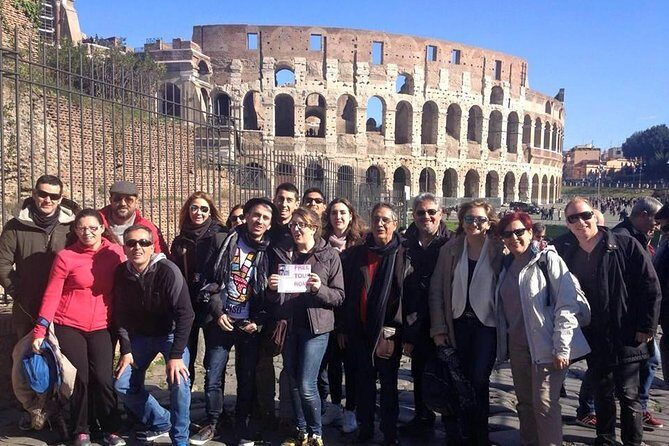 Colosseum and Roman forum. - Roman Forum from the outside: reading ruins instead of just looking