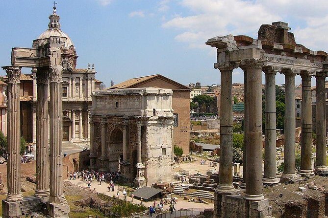 Colosseum and Roman Forum Guided Tour - Group size, pace, and the reality of crowds