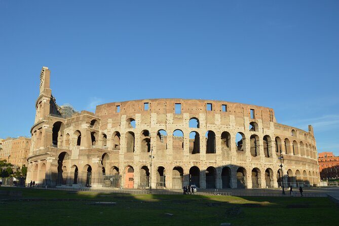Colosseum and Roman Forum Private Tour with an Archaeologist - Arch of Constantine and the Velian Hill views on the way