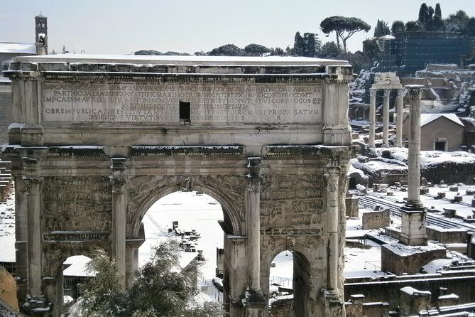 Colosseum en Forum Romanum in het Nederlands - Entering the Colosseum: Gladiators, Sea Battles, and Executions