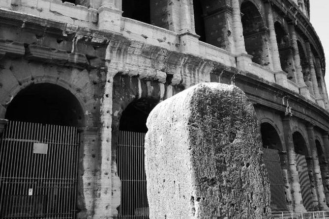 Colosseum en Forum Romanum in het Nederlands - Roman Forum Highlights: Curia, Via Sacra, Julius Caesar, and More