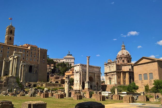 Colosseum en Forum Romanum in het Nederlands - Meeting Point at Largo Corrado Ricci and a Tour That Ends by the Colosseum