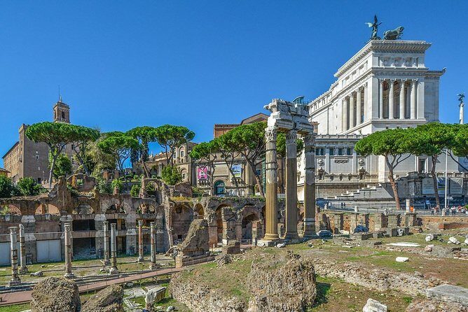 Colosseum Express Group Tour Experience - Roman Forum finale: the routes of power and public life