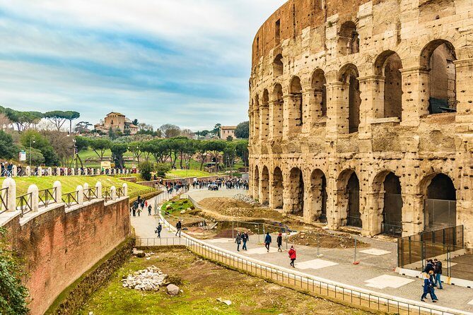 Colosseum Express Group Tour Experience - Guided group vs self-guided audio: choose your style