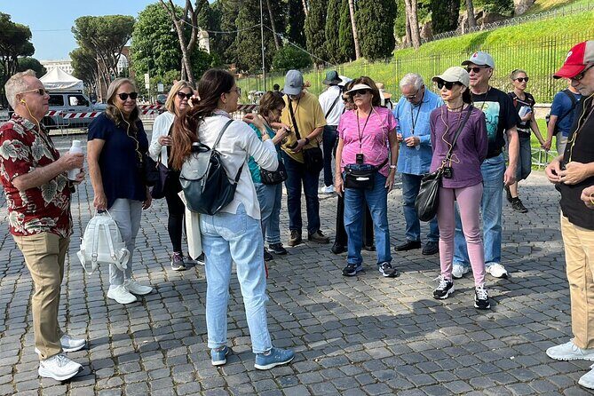 Colosseum Express Guided Tour - Gladiator stories and an archaeologist-style guide
