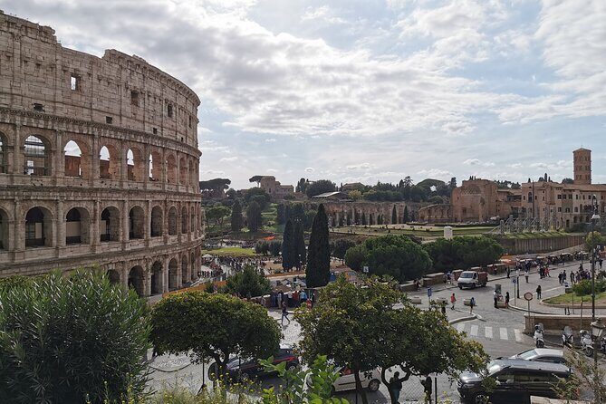 Colosseum Express Tour - Private/Semi Private 7 PAX Group Tour - Entering the Colosseum with a licensed guide