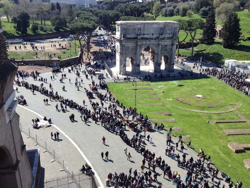 Colosseum, Forum & Palatine Hill Guided Walking tour - The Colosseum: seeing the “how” behind the “wow”