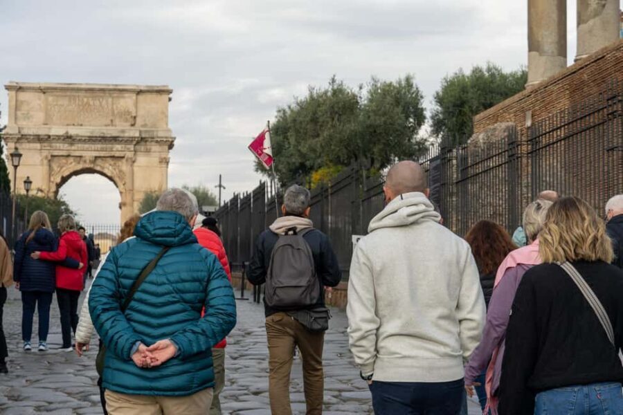Colosseum Guided Tour: Hotel Transport included - Roman Forum on Foot: Public Power Between Ruins