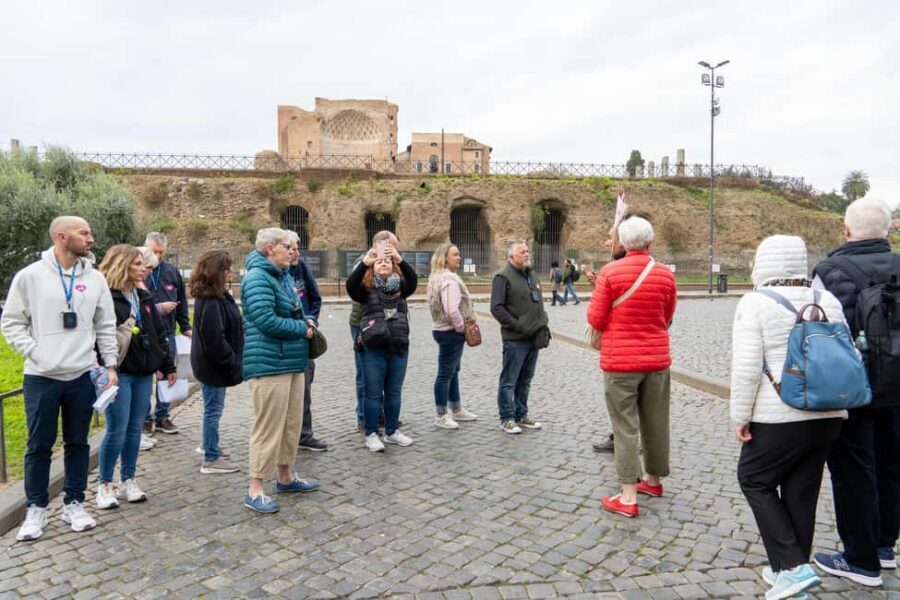 Colosseum Guided Tour: Hotel Transport included - Where to Meet: Colle Oppio Park and Pickup Zones