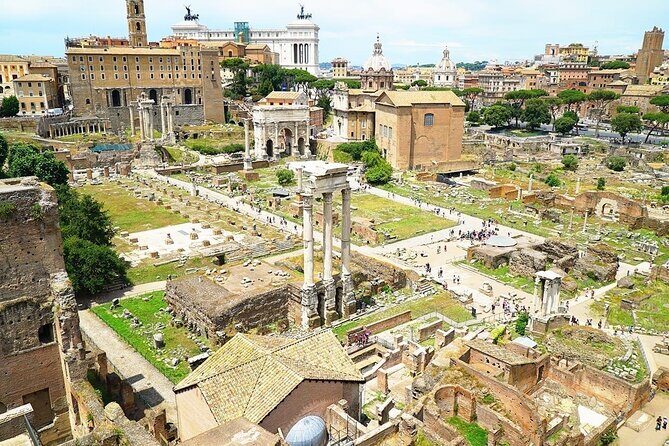 Colosseum Guided Tour with Special Access to the Gladiator Arena - Palatine Hill: Views, Legends, and the City’s Perspective