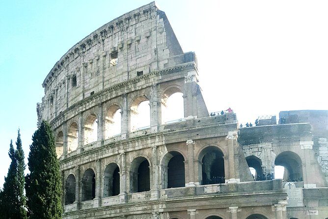 Colosseum guided tour with visit to the arena - Guides Who Tell the Story (and How to Use That)