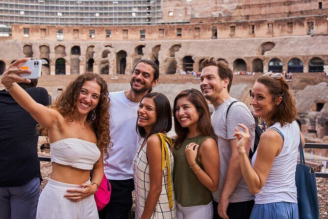 Colosseum, Palatine Hill and Roman Forum Group Tour - Entering the Colosseum: first and second levels with a real guide