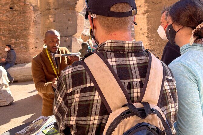 Colosseum, Palatine Hill and Roman Forum Guided Group Tour - Palatine Hill and the Imperial Palace ruins: views that make it click