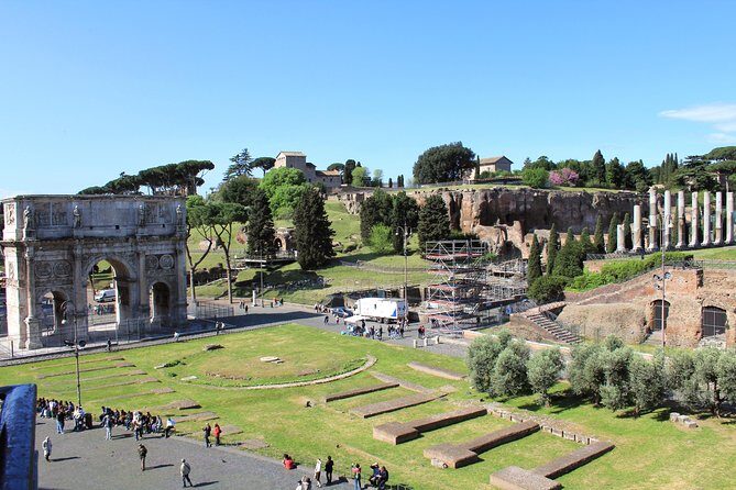 Colosseum, Palatine Hill, and Roman Forum Private Tour - Palatine Hill: Rome’s Legends in 40 Minutes