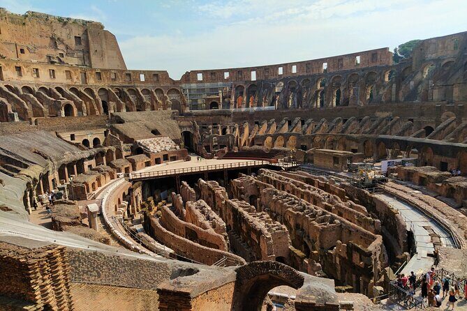 Colosseum, Roman Forum and Palatine Hill Guided tour - Start at Largo Corrado Ricci (10:45 am) and settle in fast