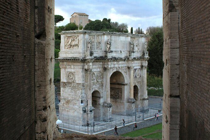 Colosseum, Roman Forum and Palatine Hill- Private Tour - Price and value: what $336.07 per person gets you