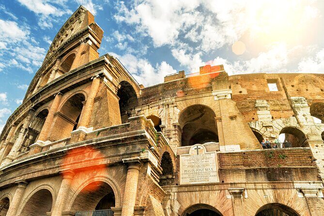 Colosseum, Roman Forum and Palatine Hill Skip Line Private Tour - Entering the Colosseum Inside: What You Should Look for