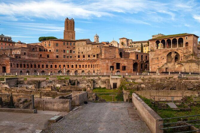 Colosseum, Roman Forum and Palatine Hill Skip Line Private Tour - The Guide Factor: Why People Mention Names Like Romina and Giuseppe