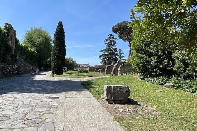 Colosseum, Roman Forum & Palatine Hill Admission With Audio Guide - Roman Forum in 30 Minutes: How to See What Matters