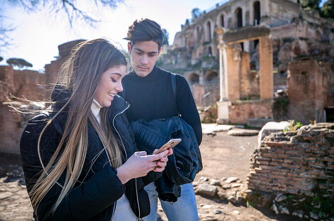 Colosseum Roman Forum & Palatine Hill Tour with a Local Guide - What It Feels Like With Different Guides