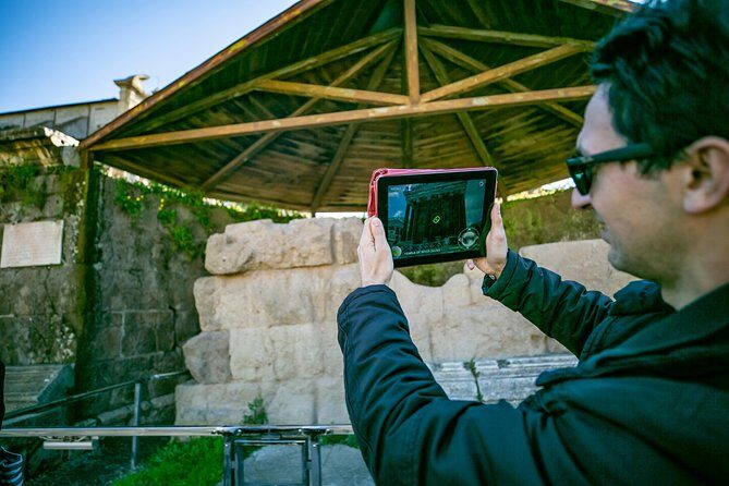 Colosseum Roman Forum & Palatine Hill Tour with a Local Guide - Palatine Hill Walk: Palaces, Gardens, and Power Stories