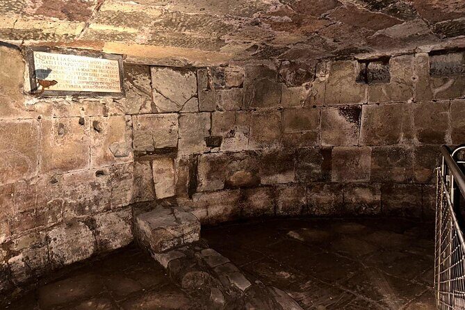 Colosseum, Roman Forum, Palatine & Mamertine Prison - Stop 4: Mamertine Prison (Carcer Tullianum) by audio app