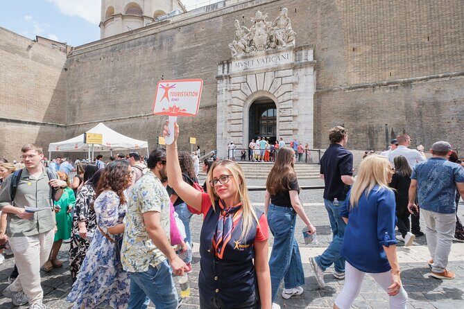 Colosseum, Vatican Museum, and Sistine Chapel Experience - Your bonus Rome walk: Piazza Navona, Pantheon, Trevi, Spanish Steps