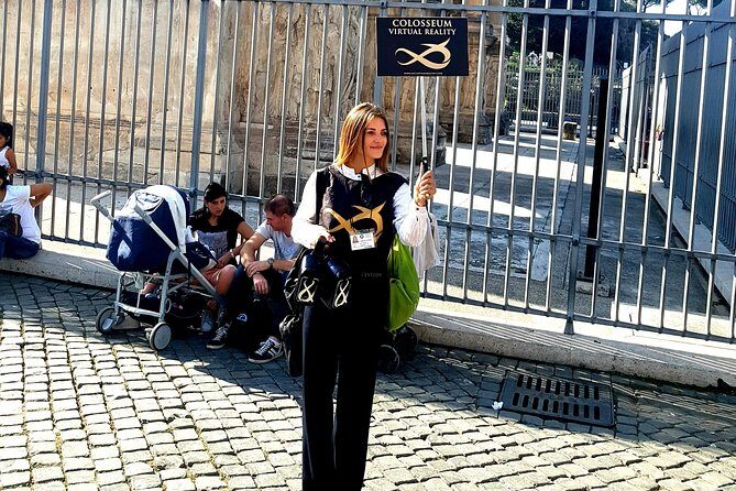 Colosseum Virtual Reality Outdoor Experience with Audioguide - Where you meet: starting at the Arch of Constantine