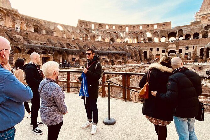 Colosseum with Arena, outside Forum & Trevi Fountain Group Tour - Listening With Headsets: How the Guide Makes It Work