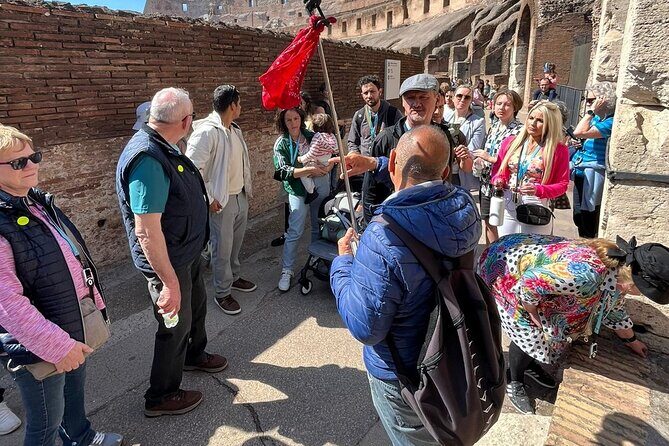 Colosseum with Guided Tour to Arena Floor and Ancient Rome Access - Roman Forum and Palatine Hill: use the app like a map, not a lecture