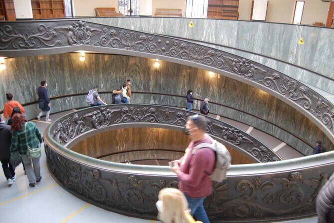 Combo: Colosseum, Vatican Museums and Sistine Chapel Guided Tour - Roman Forum: The Ancient Downtown Story You Can Feel