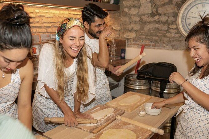 Cooking Class: Pasta & Tiramisu with a Private Italian Chef - Roman Pasta in Practice: Fettucine Carbonara or Cacio e Pepe