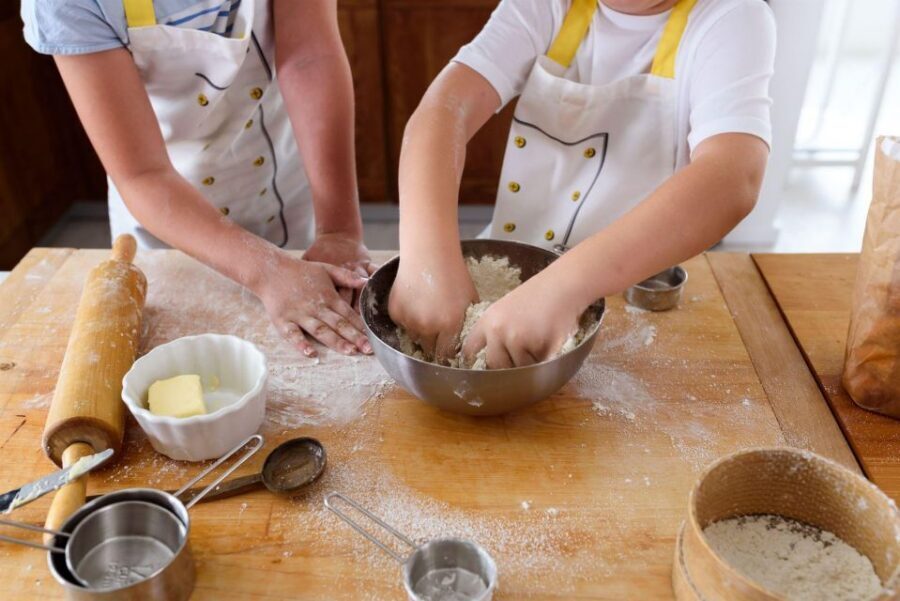 Cooking Lesson: Neapolitan pasta homemade - The Real Lesson: Egg Pasta Dough the Old Way