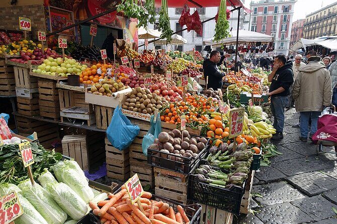 Culinary Secrets of Backstreet Naples with Culinary Backstreets - Pizza talk: what to look for and how to order confidently