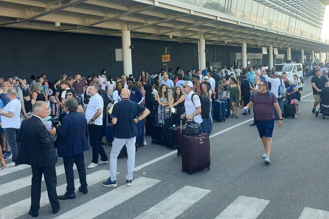 DA Rome to your cruise ship in Civitavecchia Port - Meeting Outside Your Rome Hotel: Simple Pickup, Clear Timing