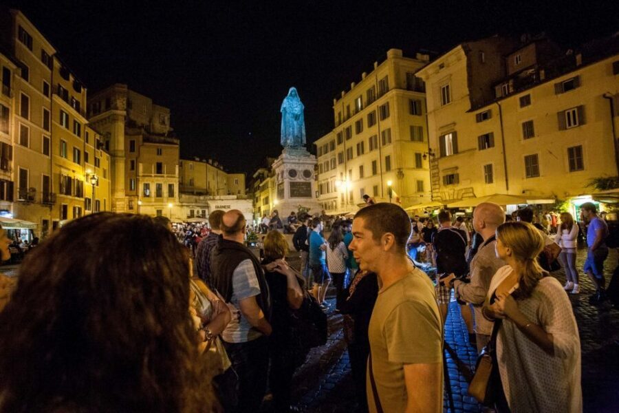 Dark Heart of Rome: Facts, Legends, and Mystery Tour - Via del Governo Vecchio: the lanes that make the story believable